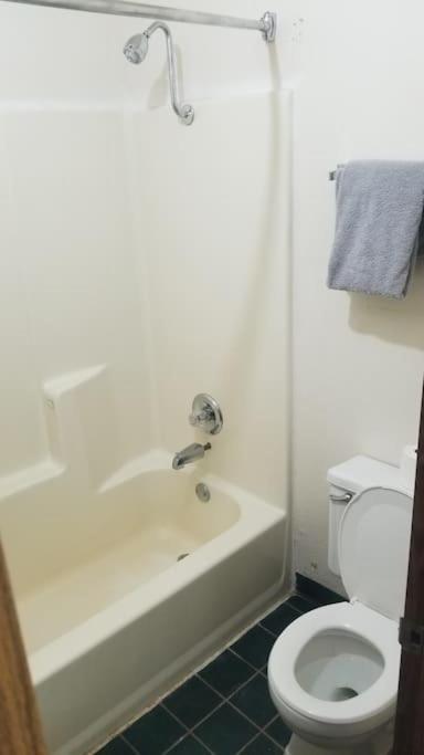 Hotel 2 Queen Beds Hotel Room 212 Booking Stillwater Extérieur photo
